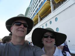Fort-de-France -- Selfie of Paul & Lydia while wating for our tour
